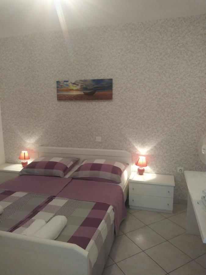 Apartments Soljacic Bol Exterior photo